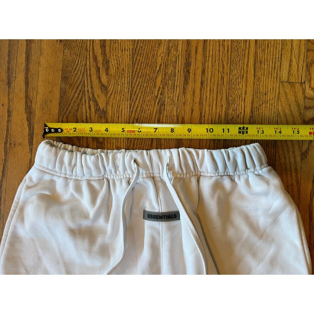 ESSENTIALS Fear Of God FOG White Gym Basketball Sweats Shorts Mens Size Large - Picture 6 of 7